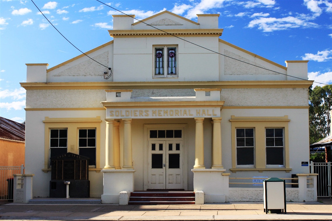 Soldiers-Memorial-Hall-01.jpg